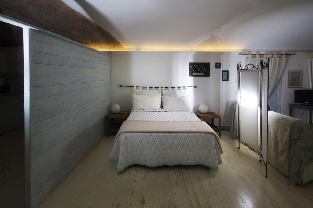 La Casa Di Elisa Hotel คาโมยลี ภายนอก รูปภาพ