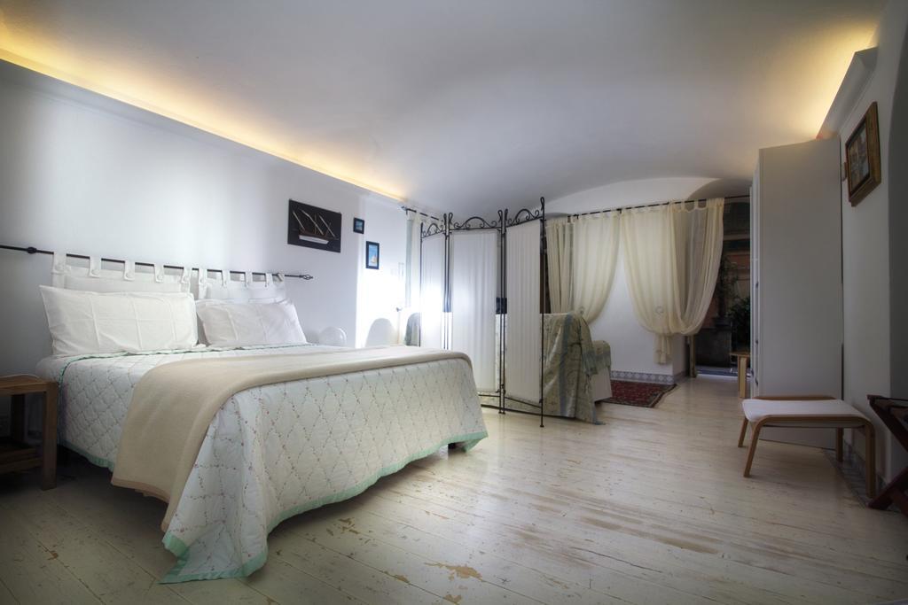 La Casa Di Elisa Hotel คาโมยลี ภายนอก รูปภาพ